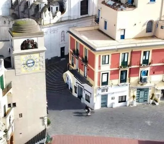 索尔鲁纳酒店 住宿加早餐酒店 卡普里