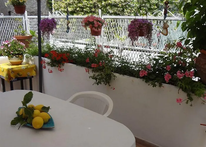 索尔鲁纳酒店 住宿加早餐酒店